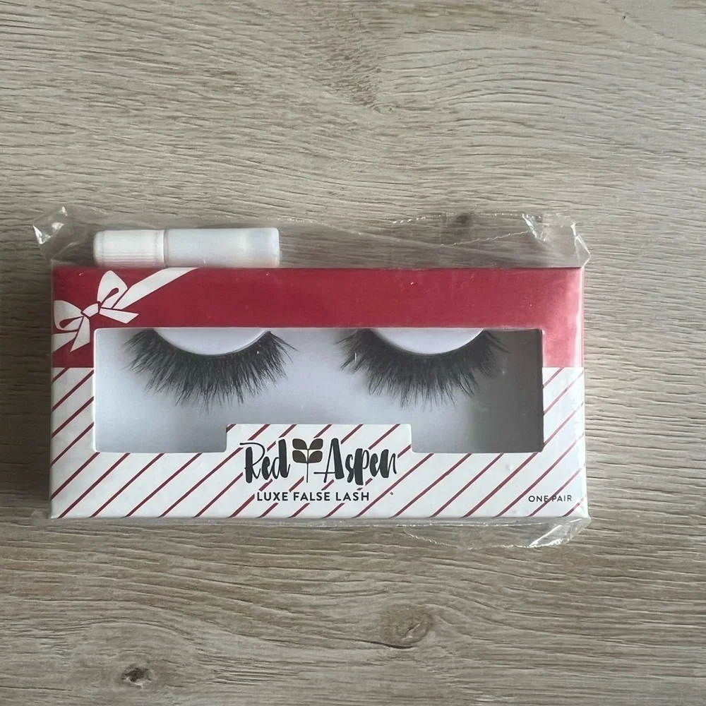 Red + Aspen Luxe False Lash Set. Bundle of six unused faux lashes! NEW! - Picture 5 of 7